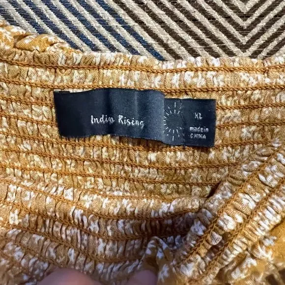 Índigo Rising Cropped Top - Picture 7 of 9